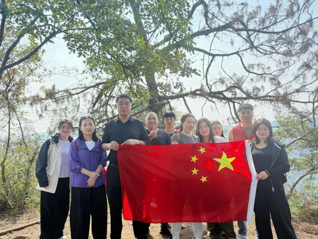 5f0a9416ecde9bdbd424c5d77c7d95b0